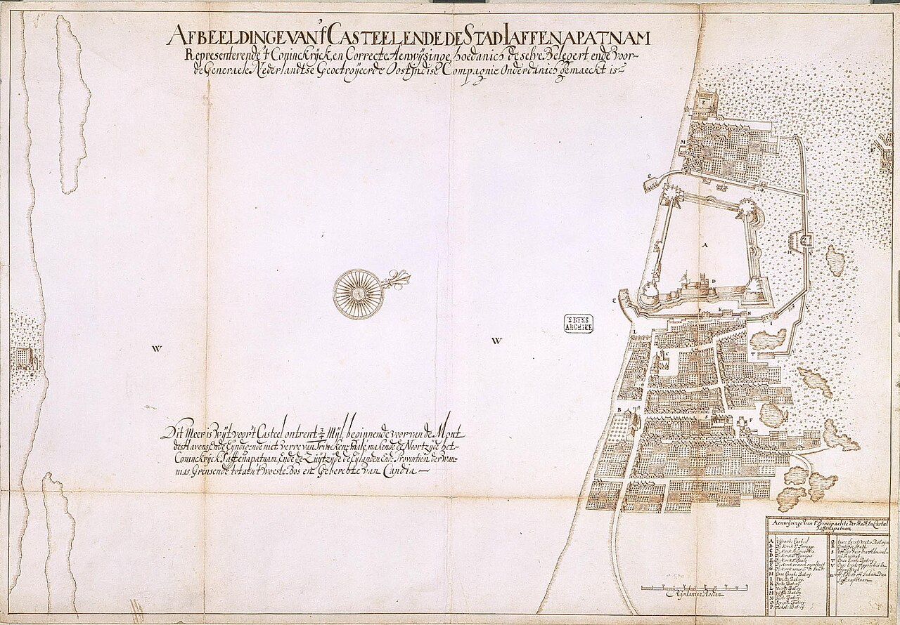 According to the Leupe catalogue (NA), the original title reads: Afbeeldinge van 't Casteel ende de Stad Jaffanapatnam, representerende 't Coninckryck in correcte aenwysing, hoedanich deselve belegert en voor de Generaele Nederl. Geoctr. Oost-Ind. Comp. onderdanich gemaekt is.
Notes on reverse: 39 OBP Ceilon portefeuille II nr. 585a [folio nr.?].
