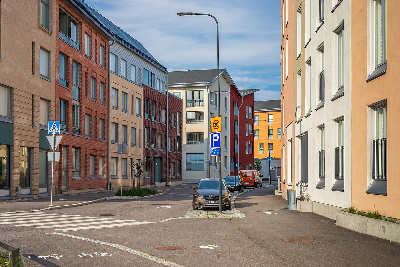 Taidemaalarinkatu street in Kuninkaantammi, Helsinki, Finland in 2022 June.
