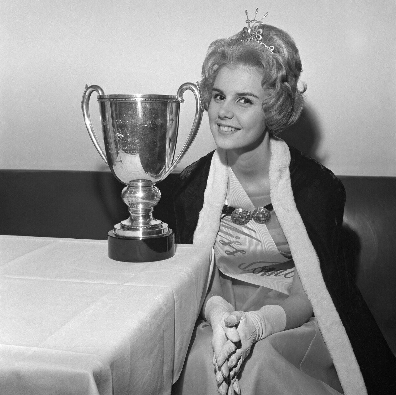 Kaarina Leskinen is Miss Finland 1962.