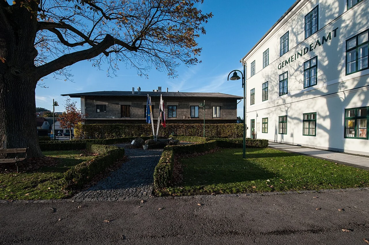 Photo of Karlstetten