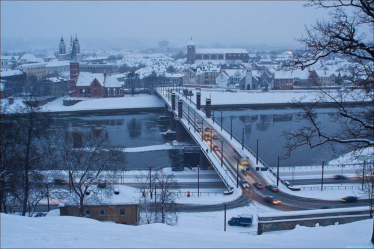 Aleksotas bridge at the end of December