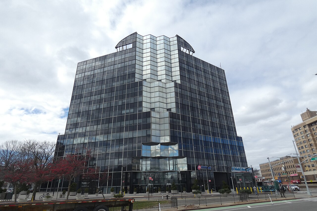 Former JetBlue headquarters at 80-02 Kew Gardens Road