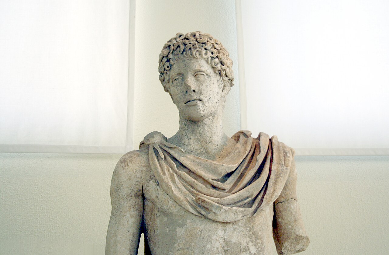 Nude ephebe, from Kephissia. 2nd century AD Roman copy after an original of the Polykleitan school. On display in the Archaeological Museum of Piraeus (Athens). Picture by Giovanni Dall'Orto, November 14 2009.