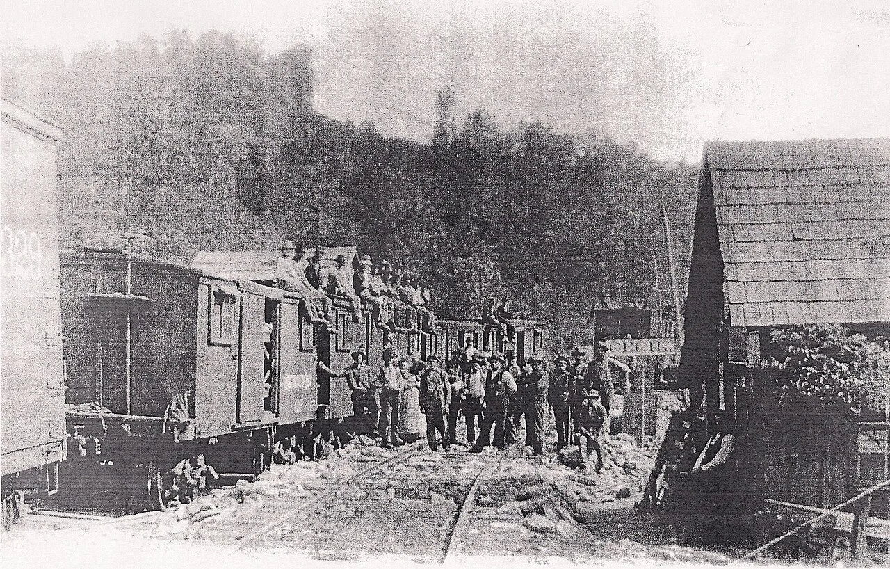 Photo of Knottsville