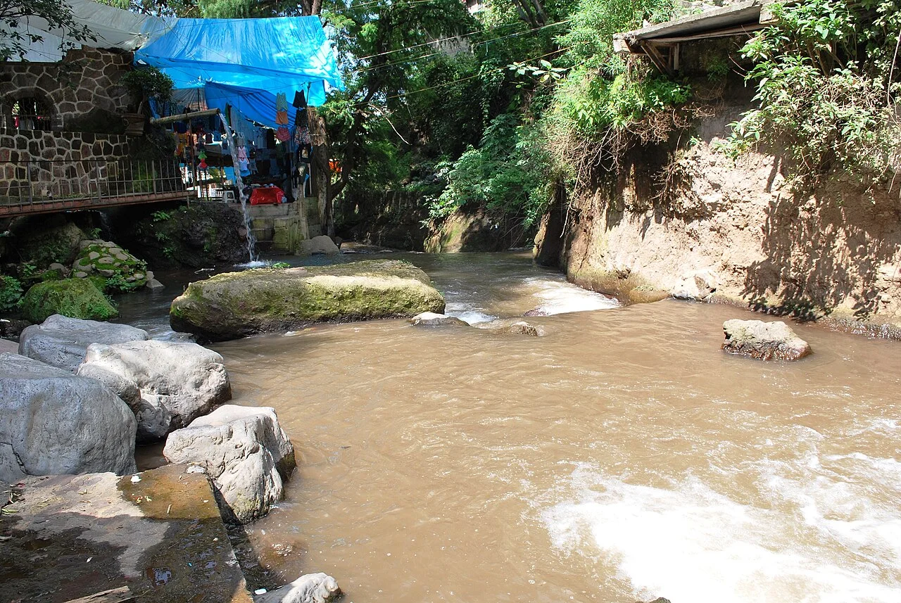 Photo of La Escondida