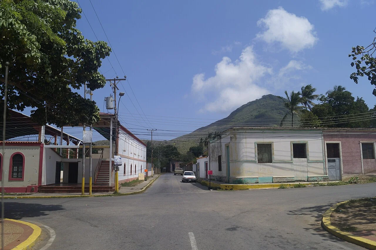 Photo of La Plaza Paraguachi