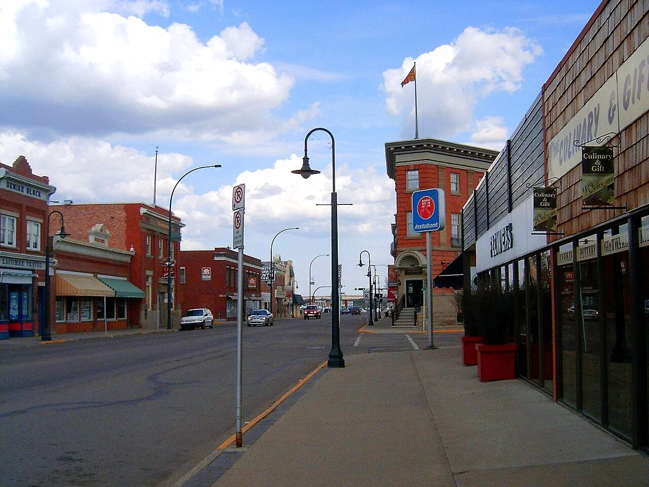 Photo of Lacombe