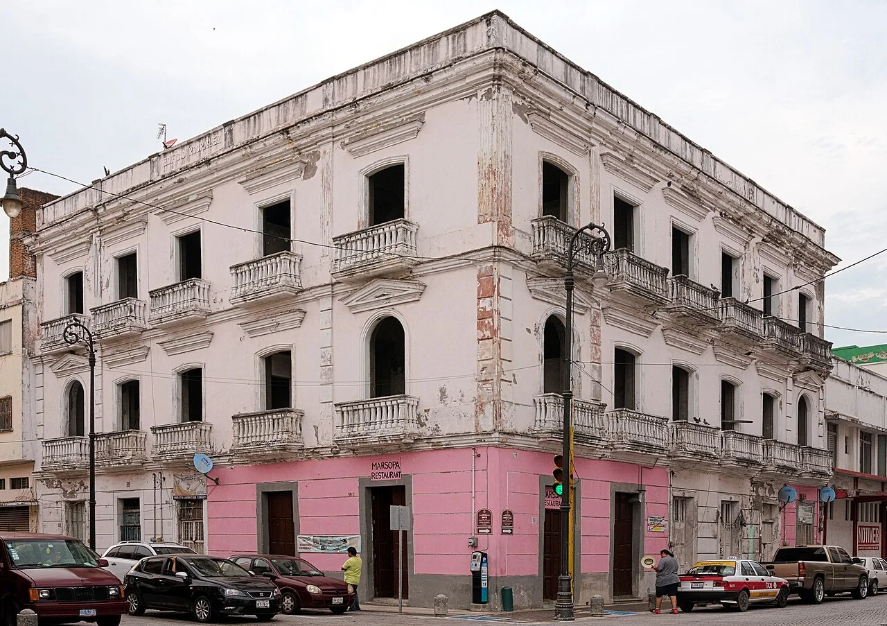 Photo of Landero y Coss