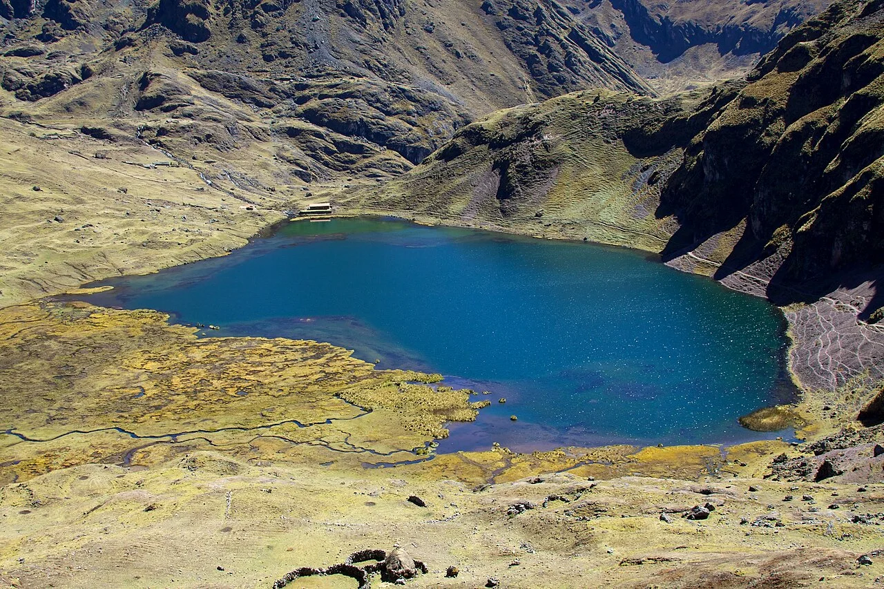 Photo of Lares