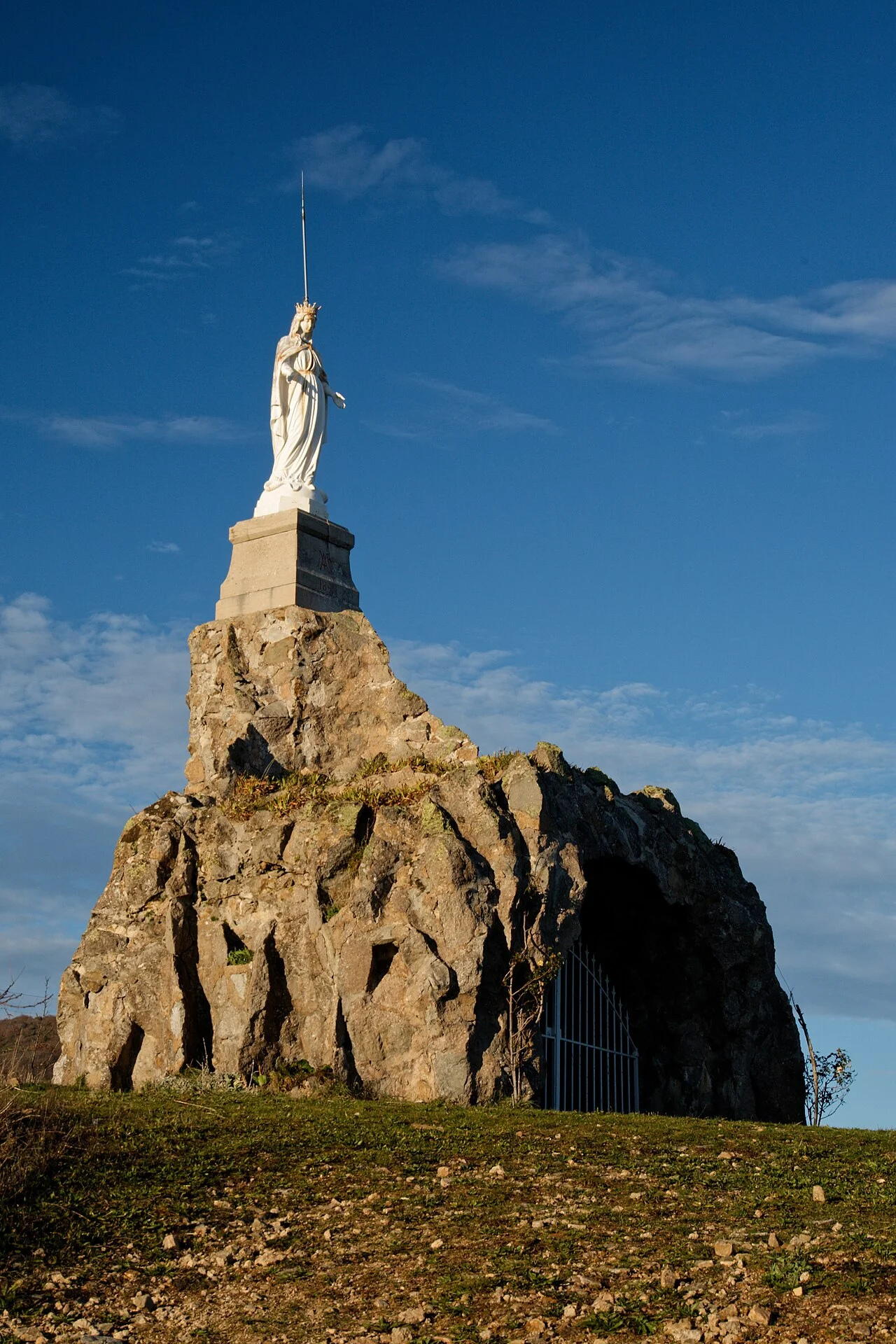 Photo of Le Perréon