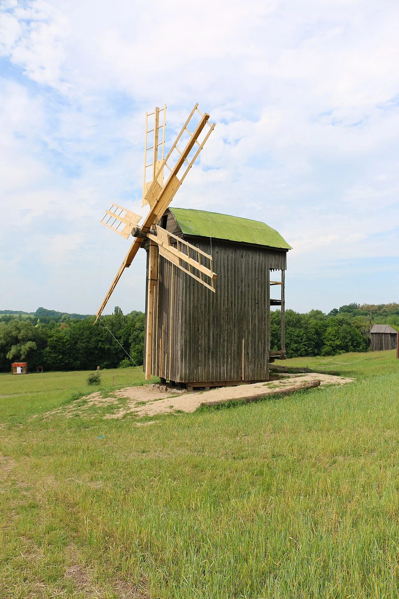 Photo of Liutenski Budyshcha