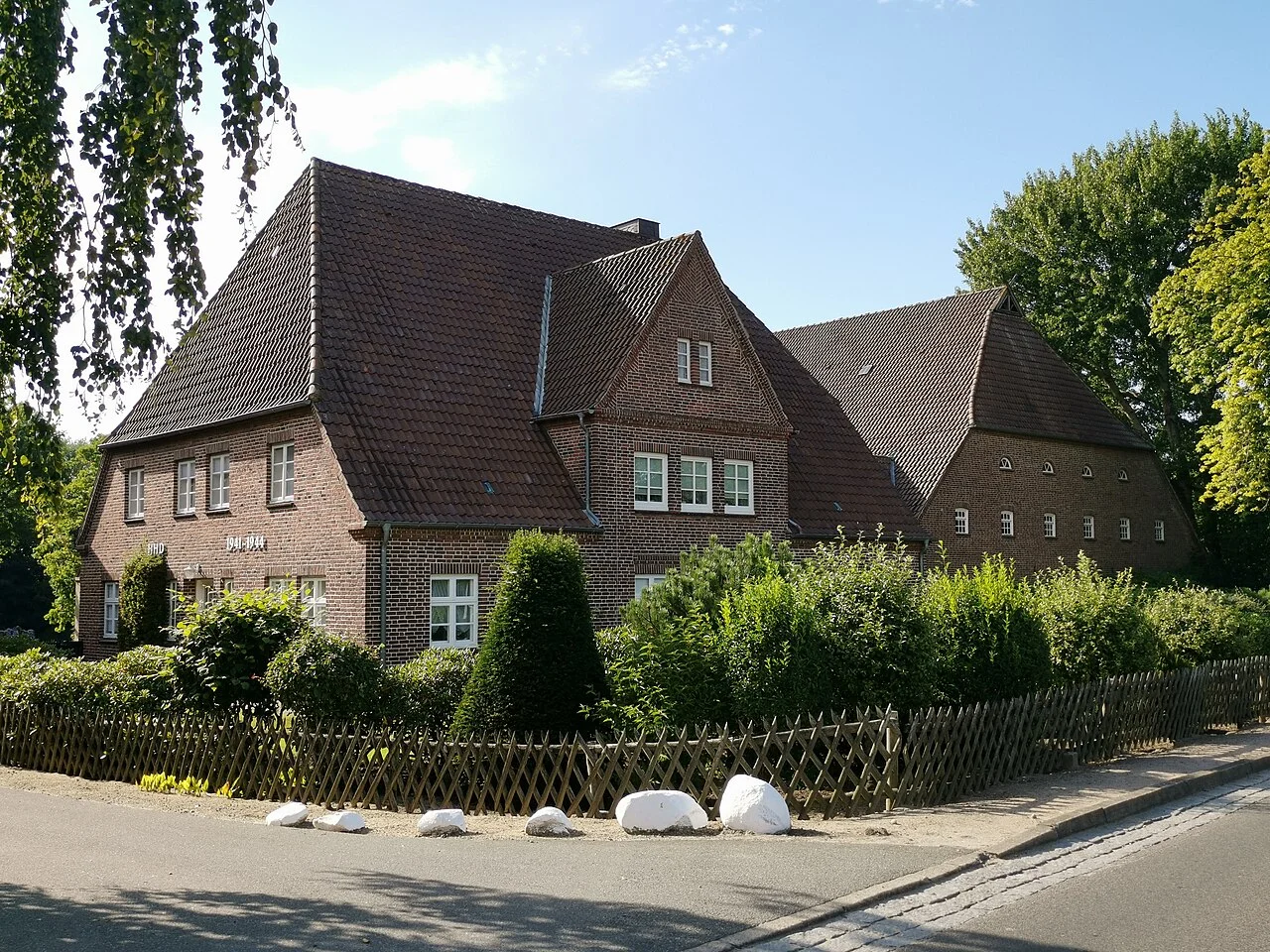 Photo of Lohe-Rickelshof