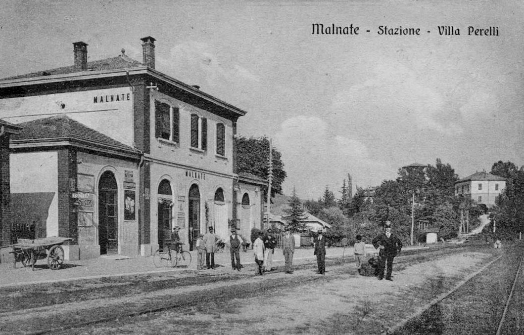 Cartolina della stazione ferroviaria di Malnate.