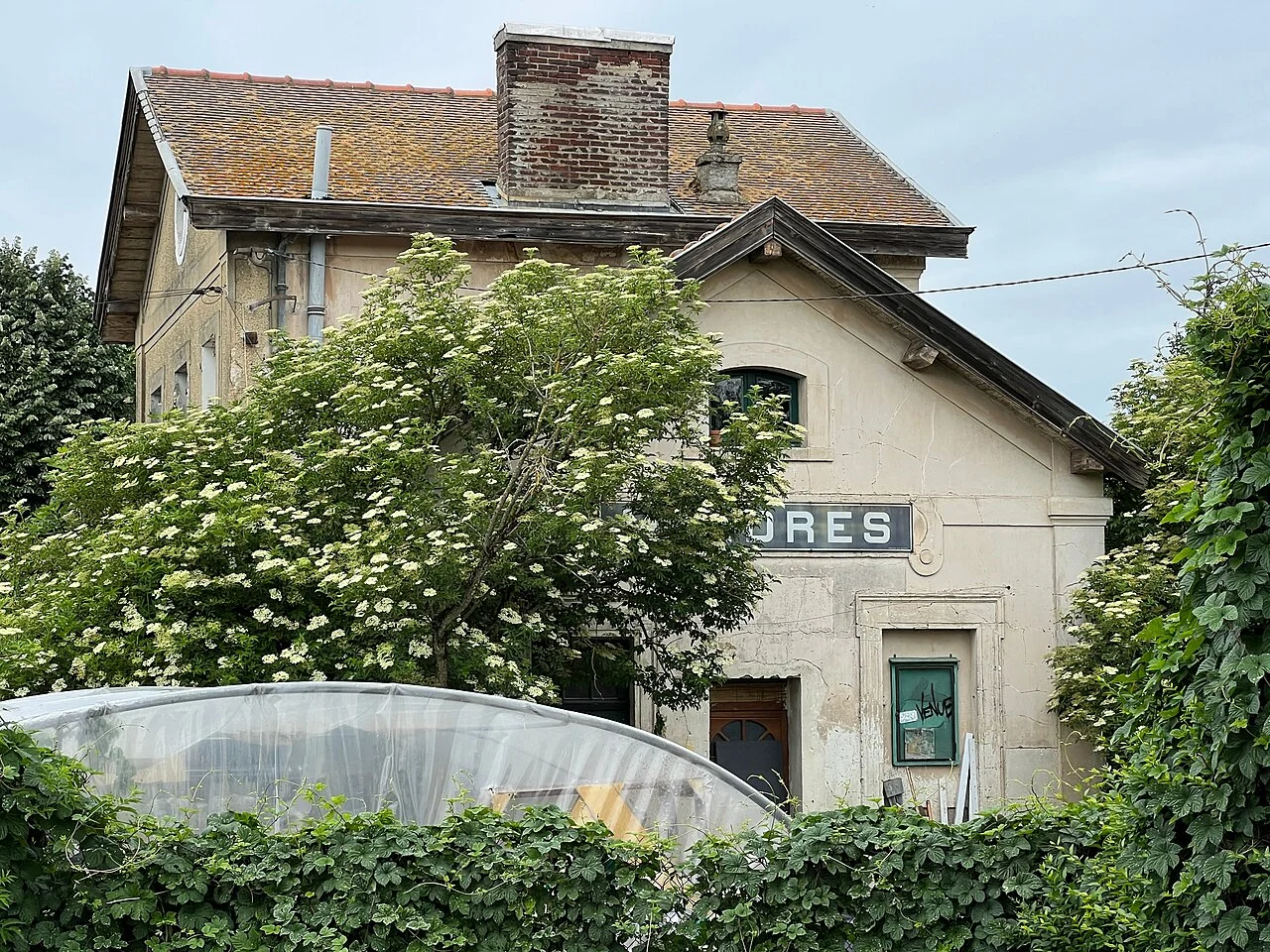 Photo of Mandres-les-Roses