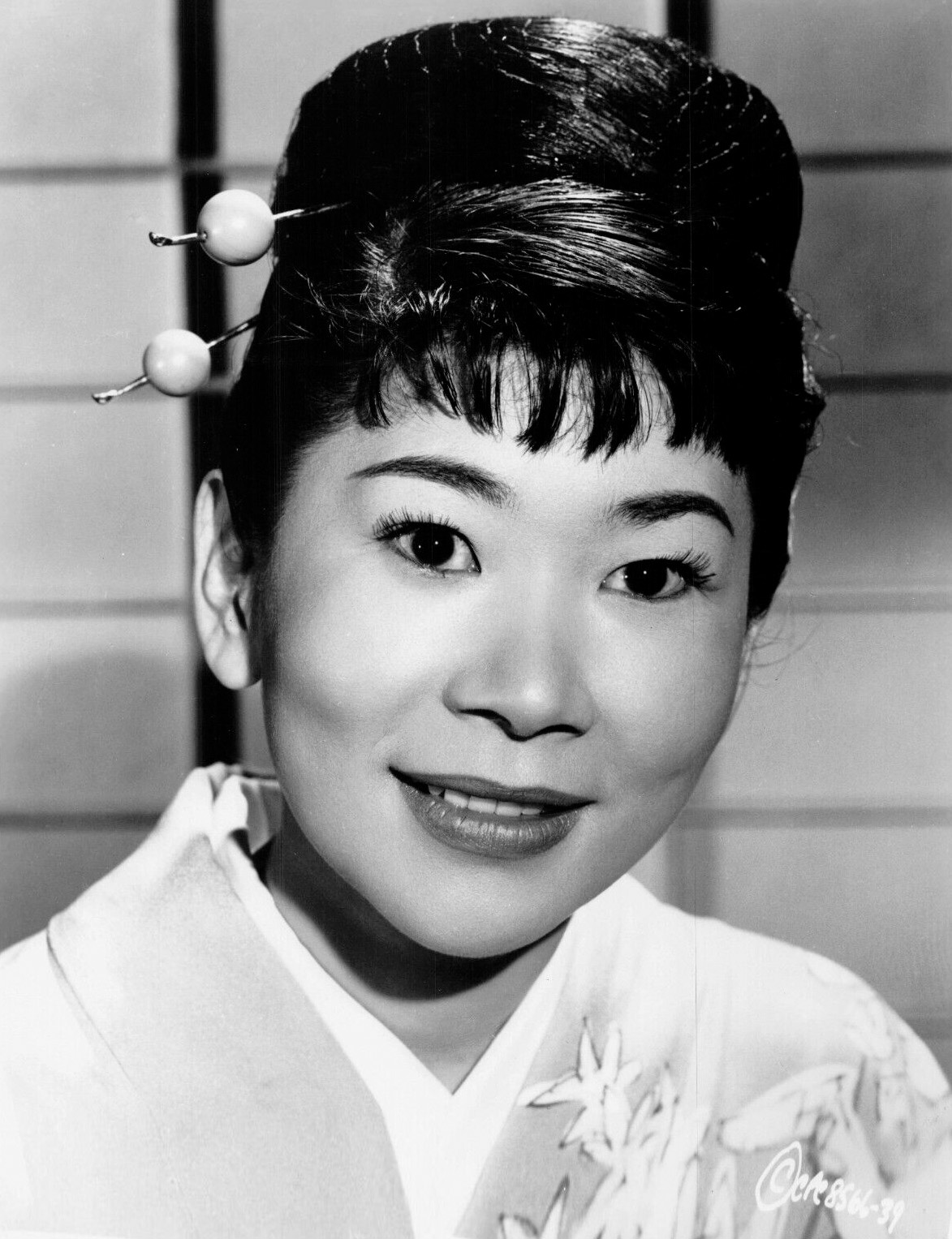 Press photo of Miyoshi Umeki for the 1957 film Sayonara