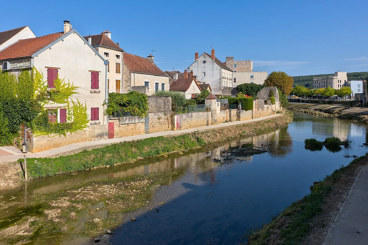 Photo of Montbard