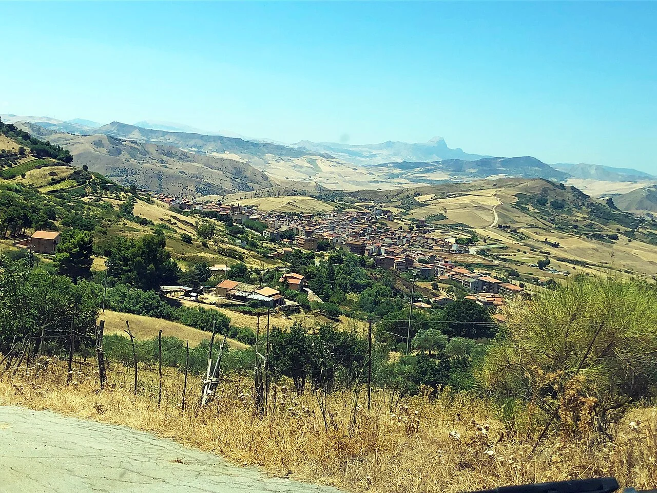 Photo of Montemaggiore Belsito