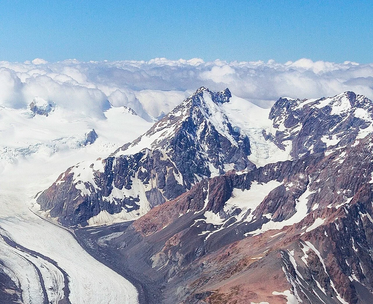 Photo of Mount Darwin