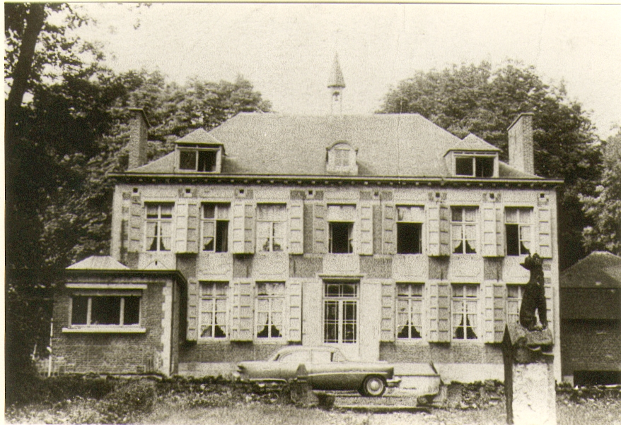 foto van rond 1950 van het kasteel Saint-Vincent te Naast