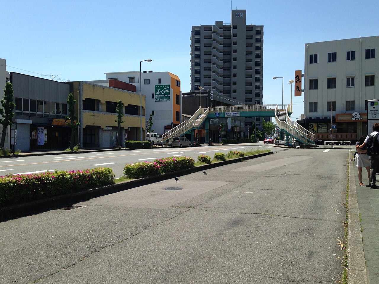 鳴門駅前の国道28号