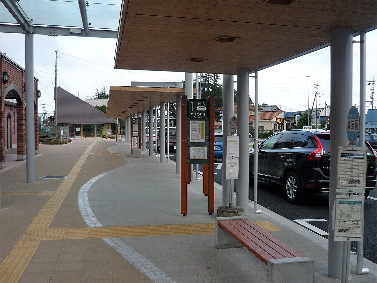 成東駅のバス乗り場