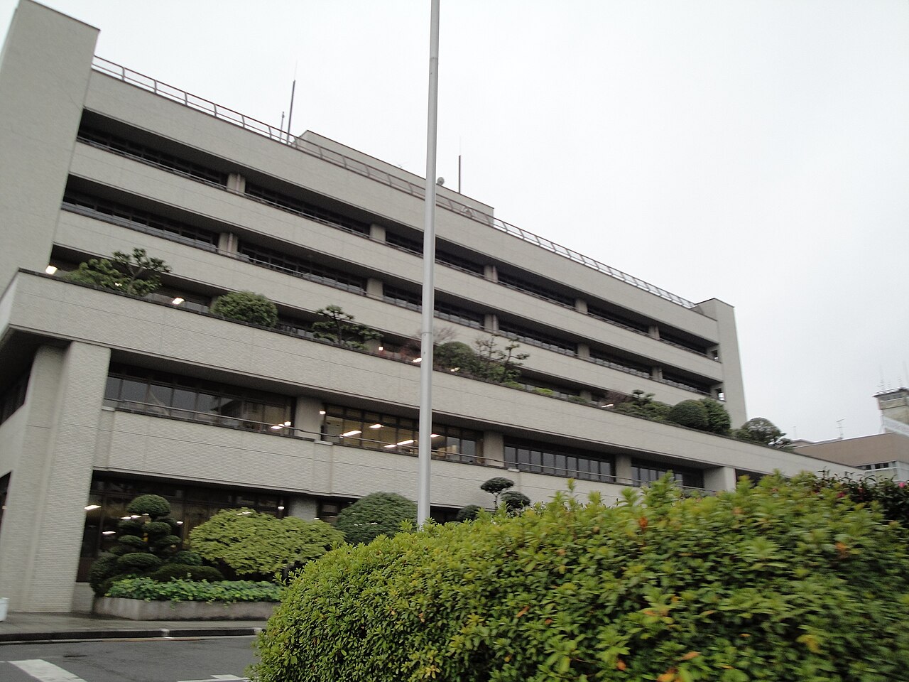 新居浜市役所　外観