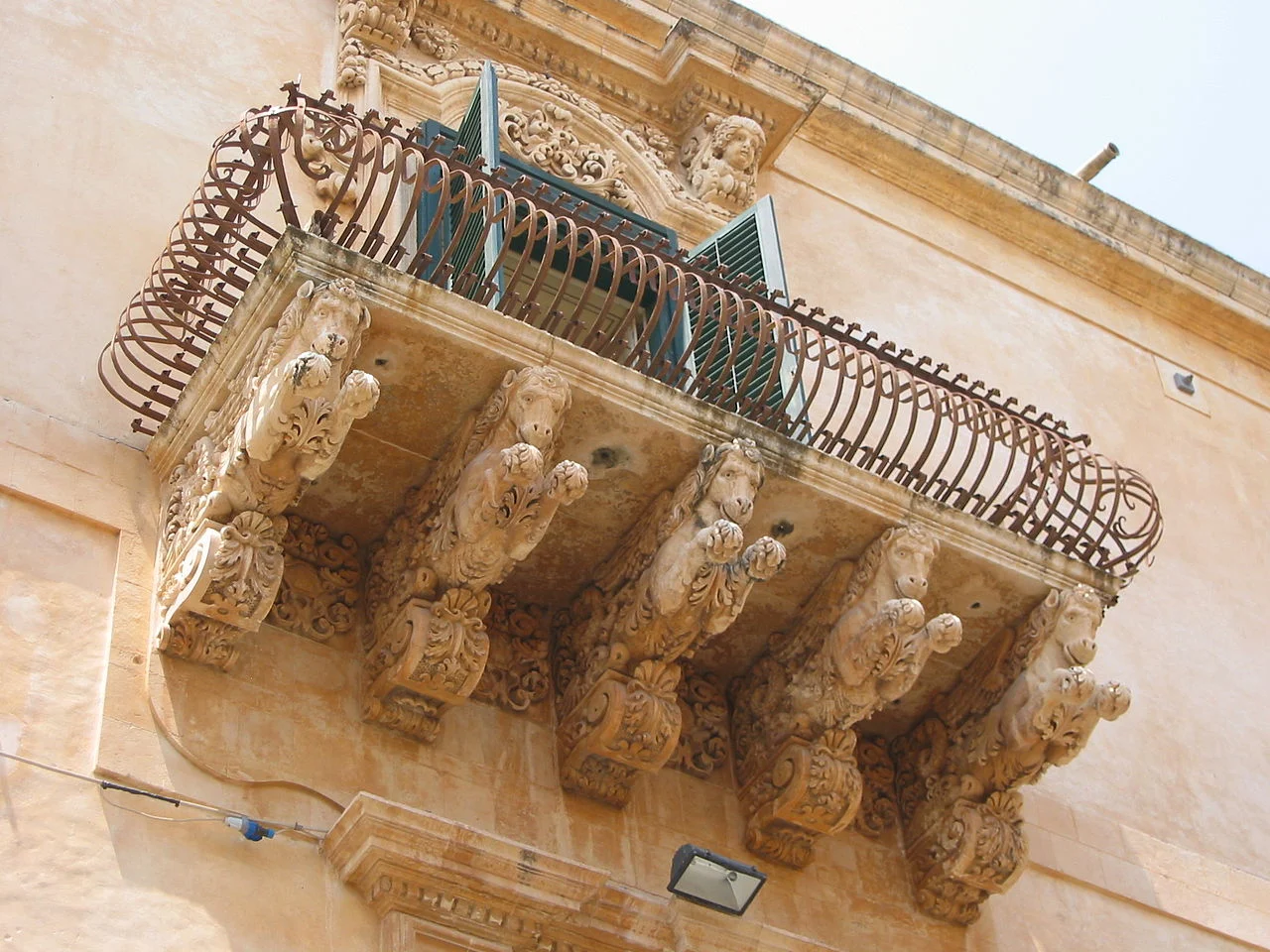 Photo of Noto