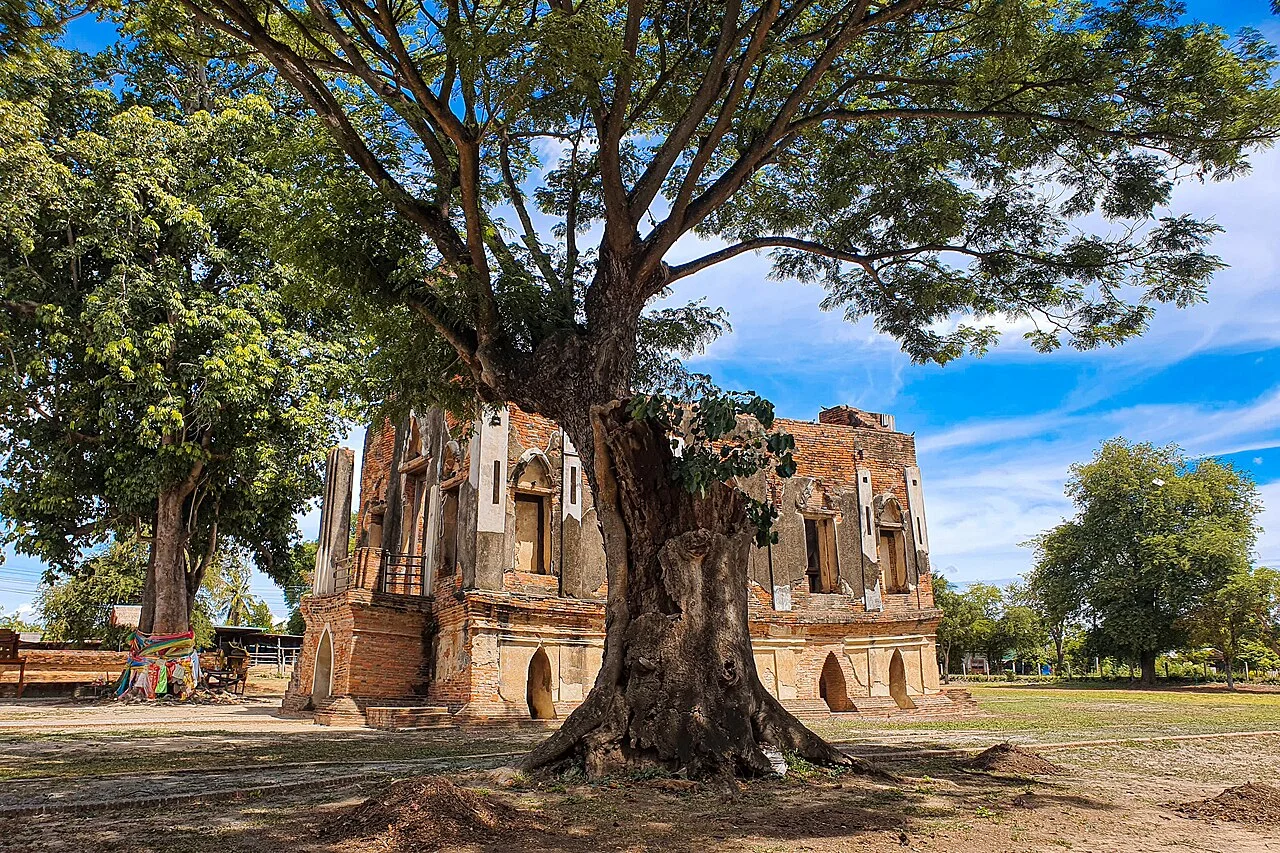 Photo of Phra Thong Kham