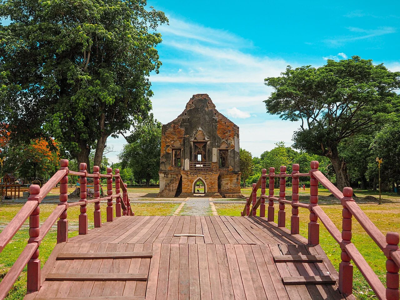 Photo of Phra Thong Kham