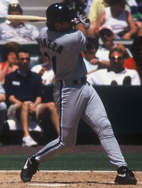 Mike Piazza bats for the Marlins during a 1998 game in St. Louis