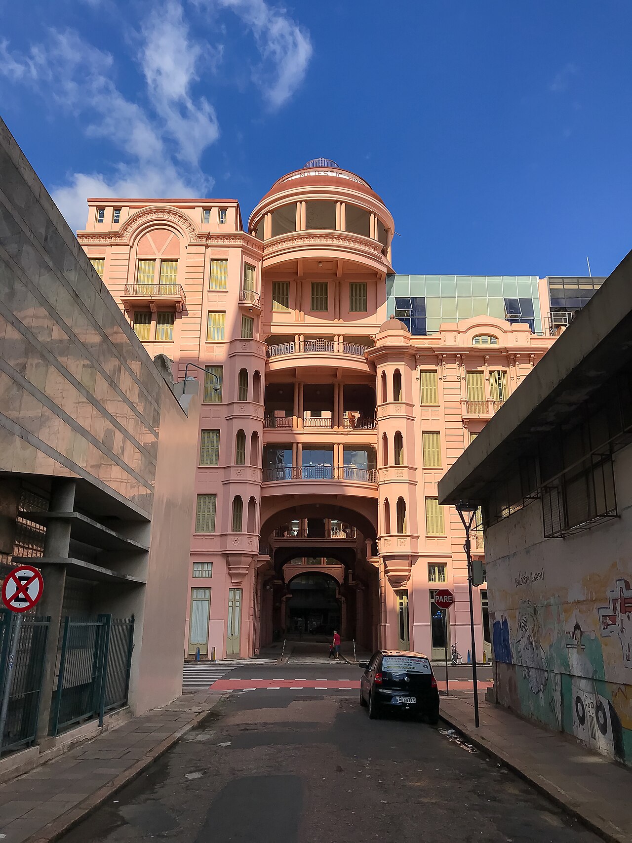 Prédio histórico brasileiro e um centro cultural da cidade de Porto Alegre