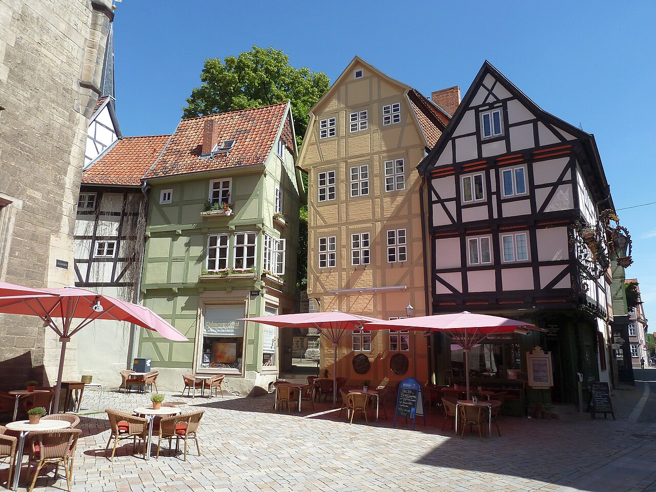 Café Zum Roland, Breite Straße 1-3, 06484 Quedlinburg