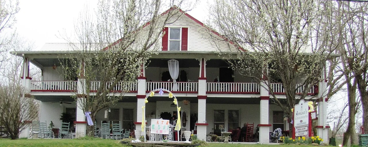 Photo of Red Boiling Springs