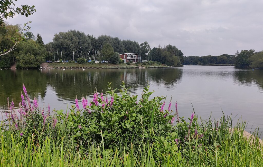 Arrow Valley Lake
