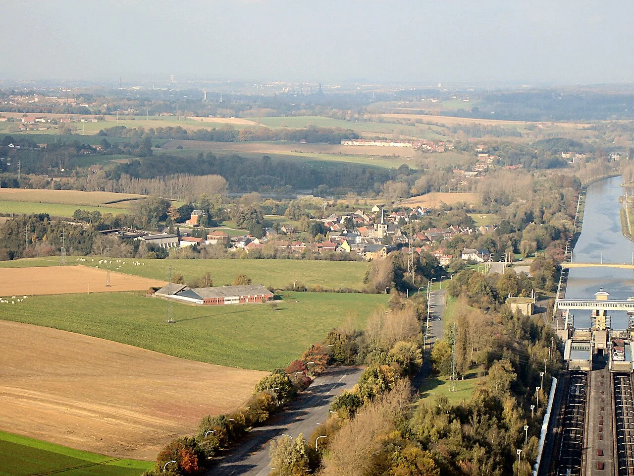 Photo of Ronquières