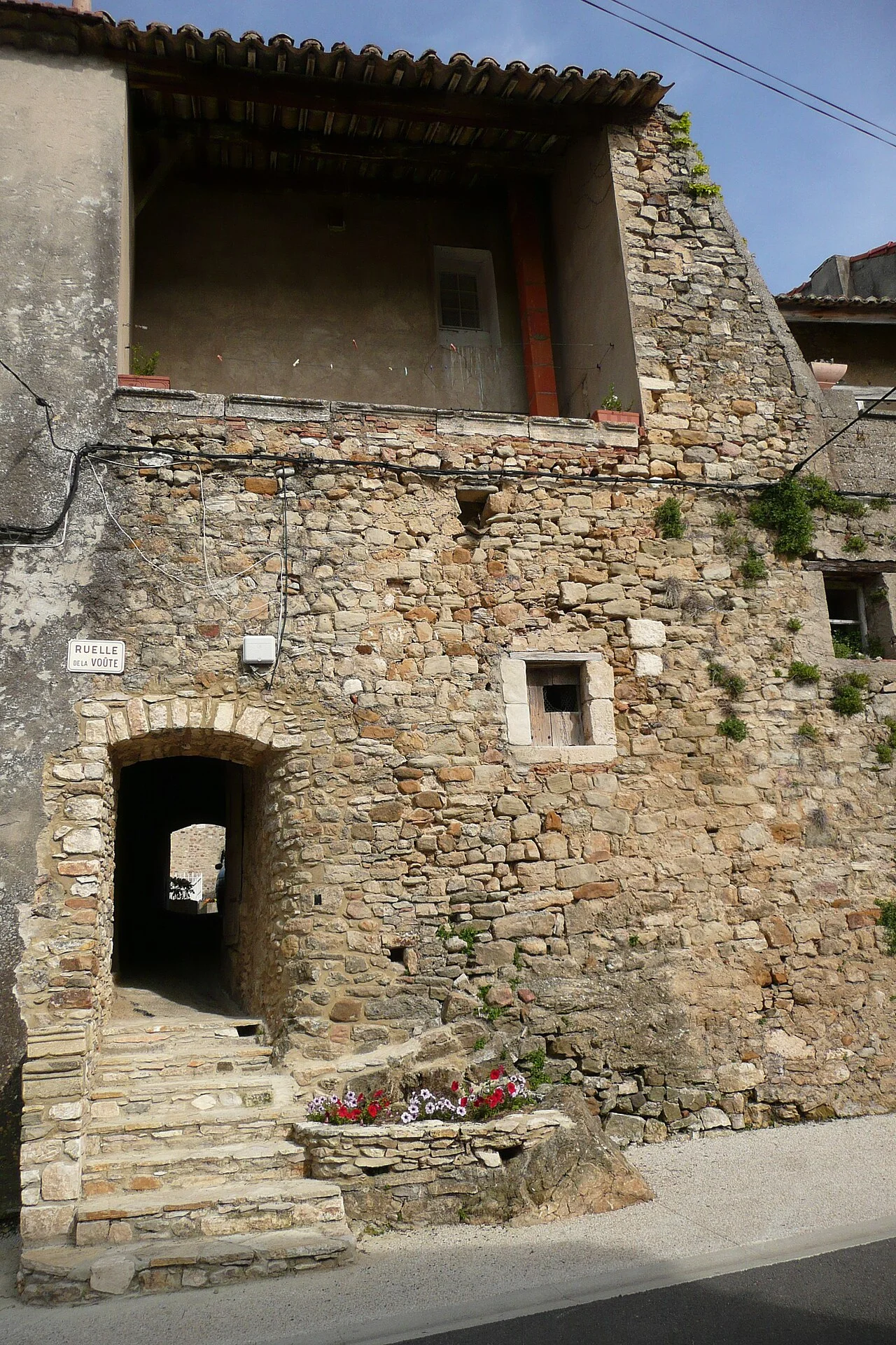 Photo of Saint-Julien-de-Peyrolas