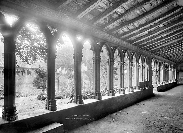 Photo of Saint-Nizier-sous-Charlieu