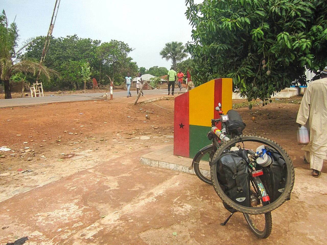 Photo of Samine Escale