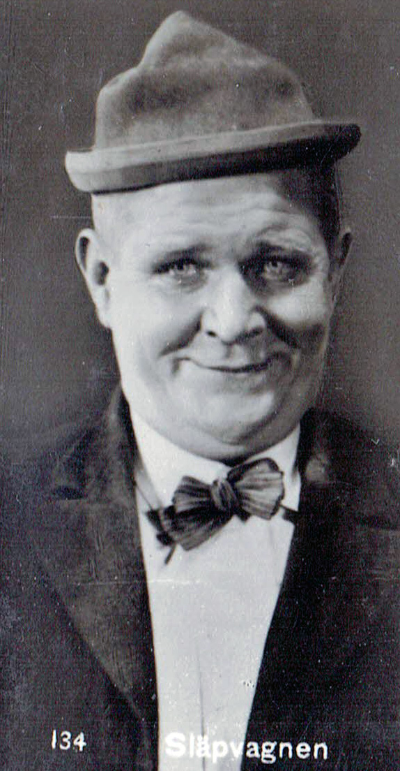 Trading card photo from the 1930s
