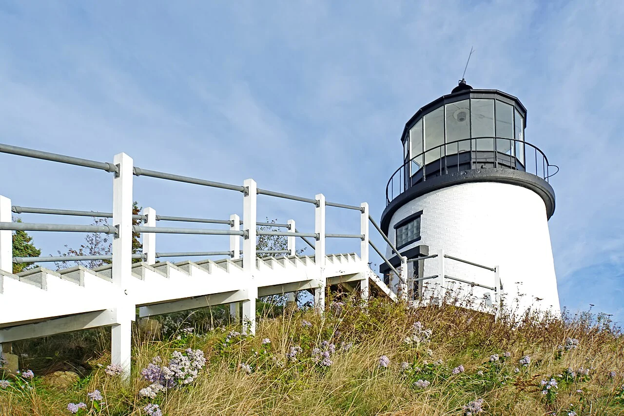 Photo of Sixteen Mile Stand