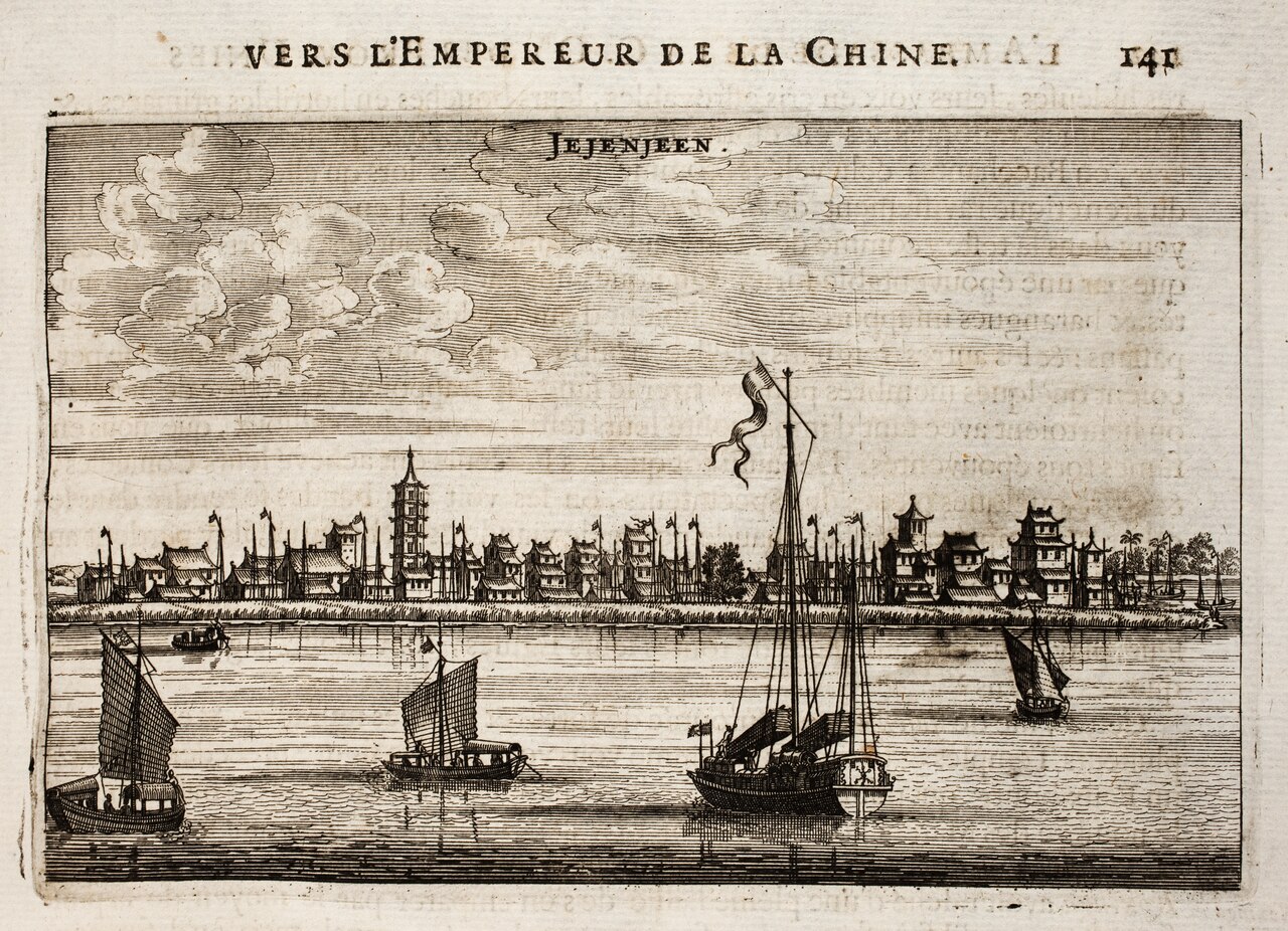 Harbour and skyline of "Jejenjeen" (Yizheng, Yangzhou, Jiangsu, China). Yizheng. Ships. Page 141. Pagoda.