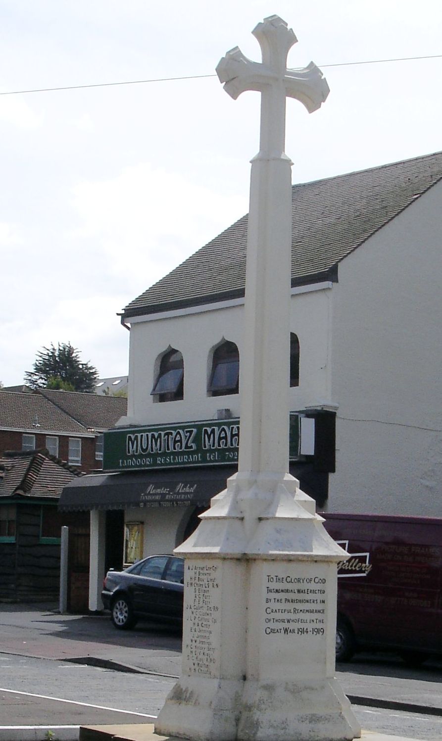 Photograph of the War Monument, South Benfleet, Essex, United Kingdom