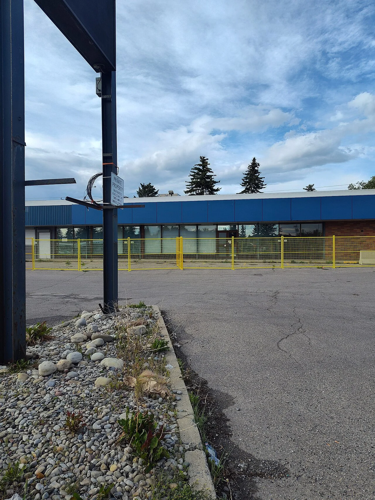 Photo of Spruce Cliff