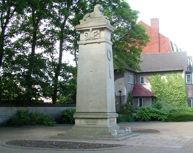 Stretford Cenotaph.
Picture taken June 2007