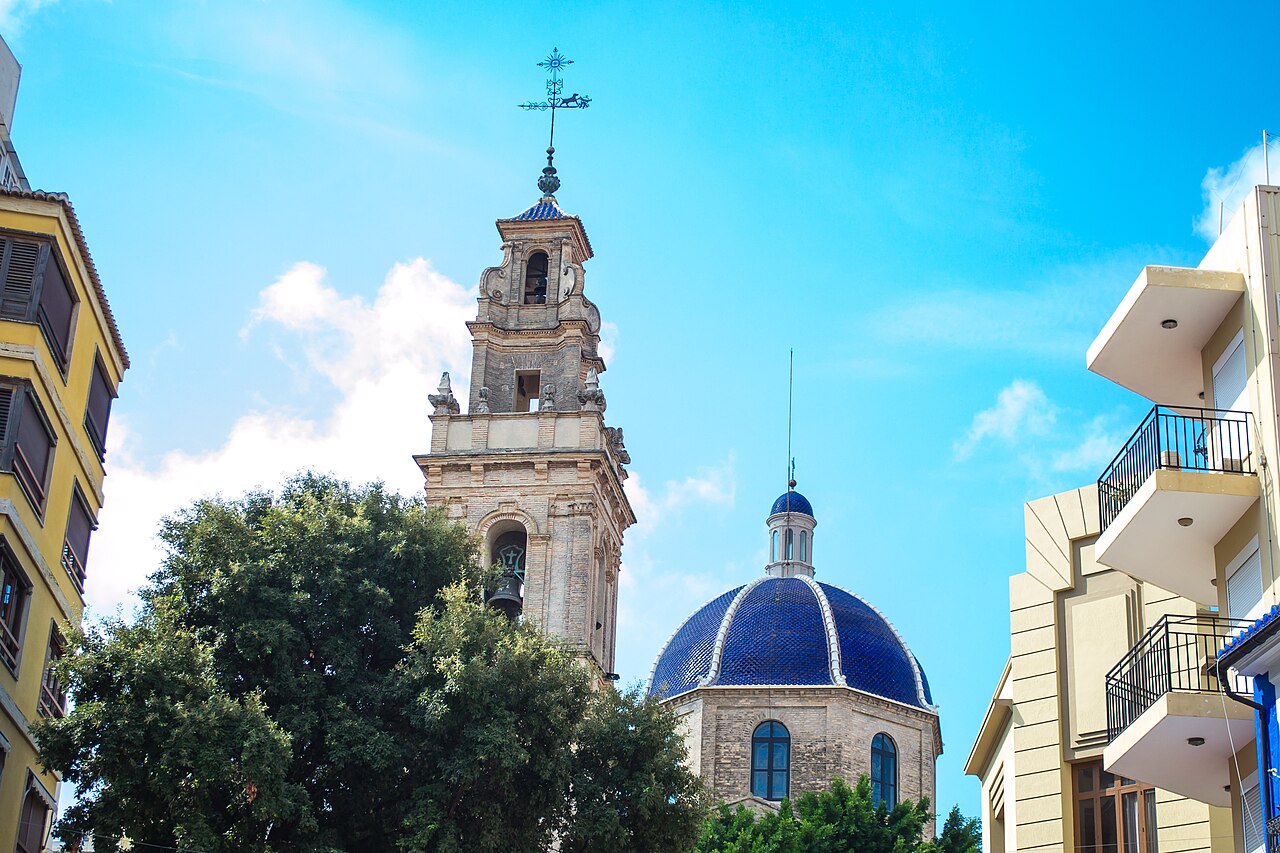 Església de Sant Pere al fons de la Travessera dels Cebolles, Sueca.
