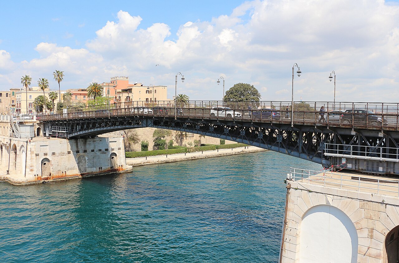 Ponte Girevole, Tarento, Italy