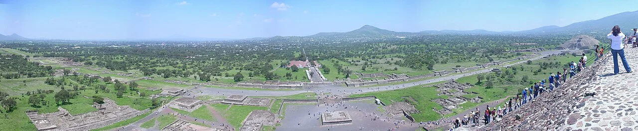 Photo of Teotihuacán