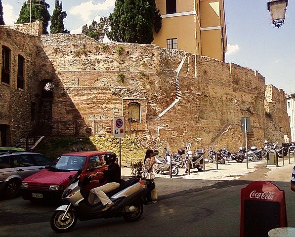 Anfiteatro romano di Teramo (I° d.C.)