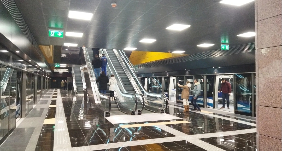 Agias Sofias underground station, -2 level