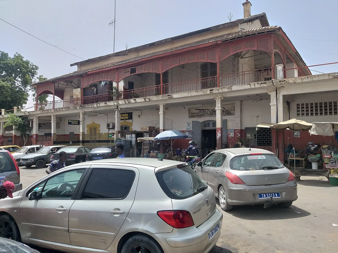 Photo of Thiès Nones